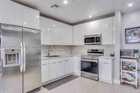 1146 Jann Ave, Opa Locka FL - photo 9 of 38