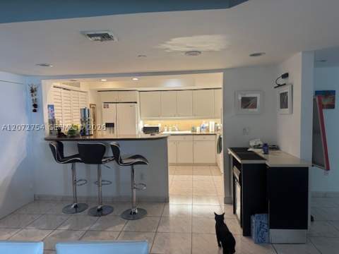 8855 Collins Ave 5B, Surfside FL - photo 7 of 15