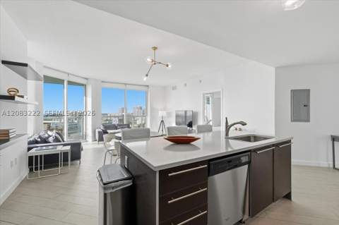1900 N Bayshore Dr 1518, Miami FL - photo 15 of 25