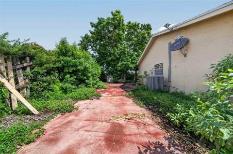 13217 SW 44th Ln, Miami FL - photo 24 of 29