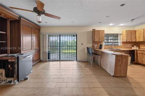 13217 SW 44th Ln, Miami FL - photo 8 of 29