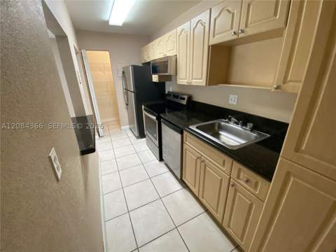 4154 NW 79th Ave 2C, Doral FL - photo 11 of 36