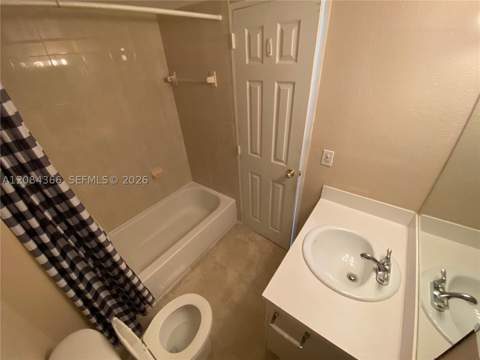 4154 NW 79th Ave 2C, Doral FL - photo 17 of 36