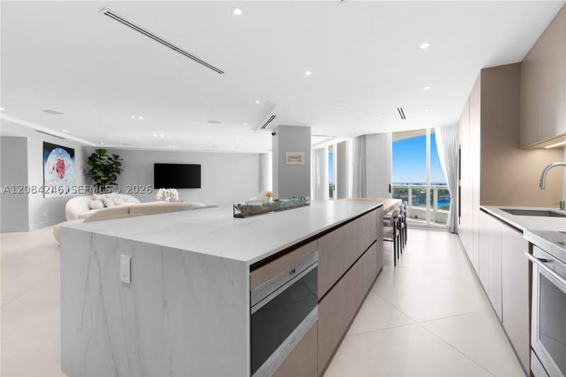 3 bedroom Condominium at 21050 Point Pl 902, Atlantic III At The Point, Aventura — photo 5
