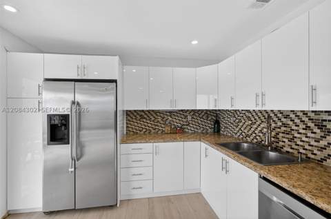 13758 SW 160th Ter, Miami FL - photo 11 of 50