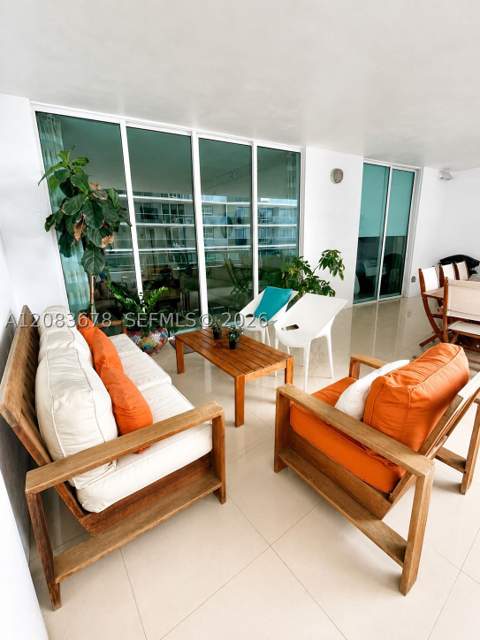 1800 N Bayshore Dr 612, Miami FL - photo 23 of 31