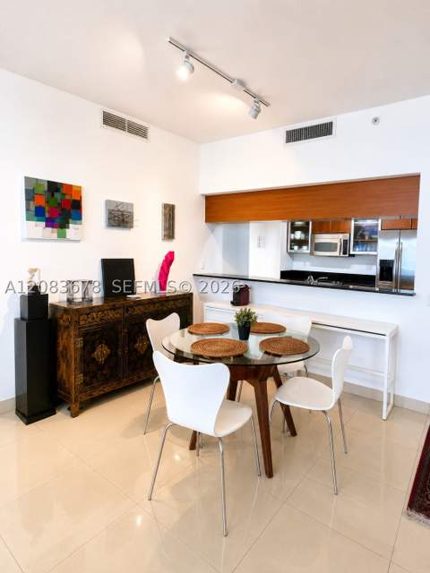 1800 N Bayshore Dr 612, Miami FL - photo 9 of 15