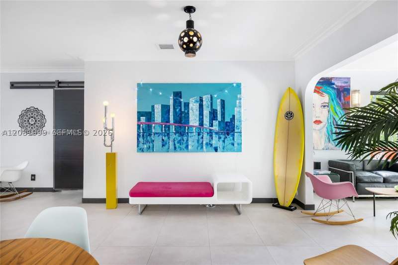 3 bedroom SingleFamilyResidence at 8818 Carlyle Ave, Second Amd Plat Of Norman, Surfside — photo 5