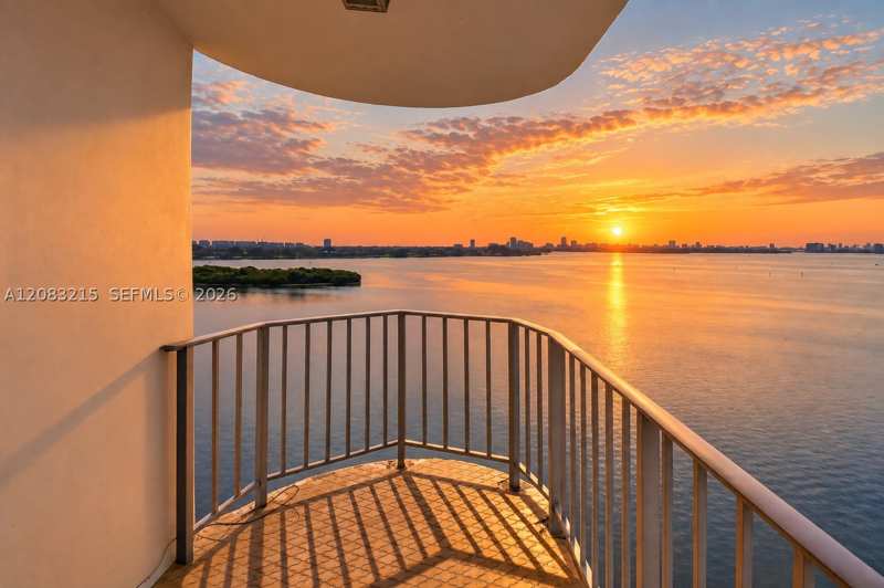 1 bedroom Condominium at 11930 N Bayshore Dr 1405, Majorca Towers Condo, North Miami — photo 1