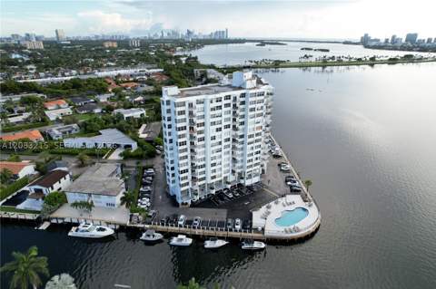 11930 N Bayshore Dr 1405, North Miami FL - photo 13 of 60