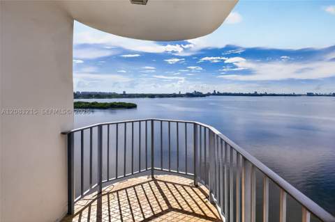11930 N Bayshore Dr 1405, North Miami FL - photo 9 of 60