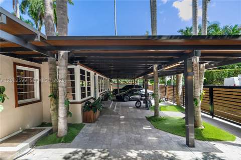 238 E San Marino Dr, Miami Beach FL - photo 13 of 41