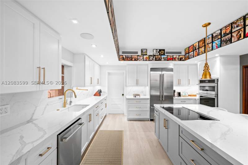 3 bedroom SingleFamilyResidence at 238 E San Marino Dr, San Marino Island, Miami Beach — photo 5