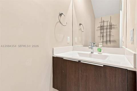 10455 NW 82nd St 10, Doral FL - photo 10 of 42