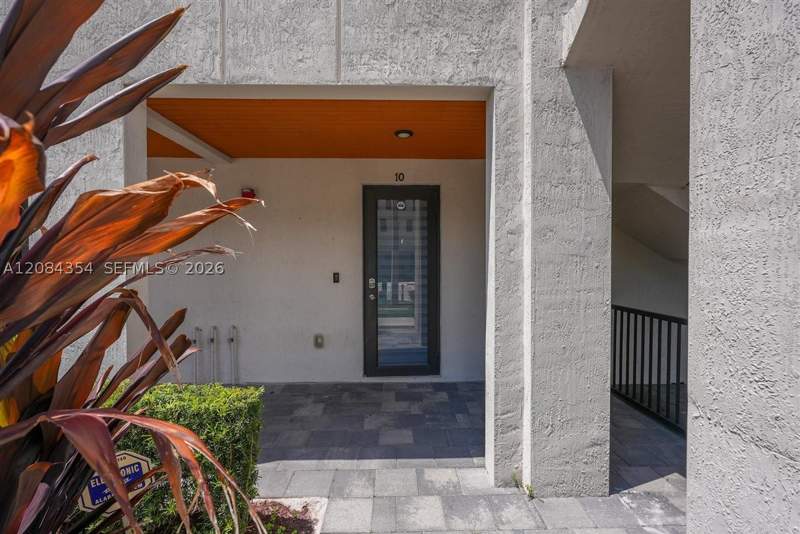 3 bedroom Condominium at 10455 NW 82nd St 10, Highland At Park Central, Doral — photo 3