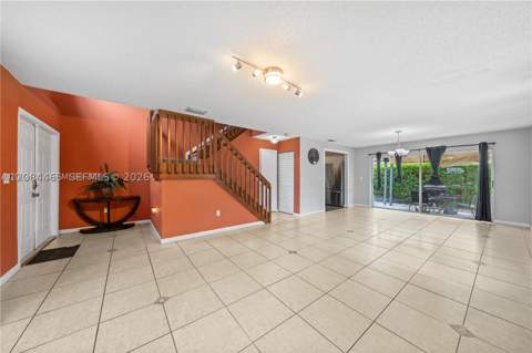 22316 SW 99th Ave, Cutler Bay FL - photo 13 of 29