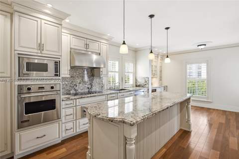 2600 Segovia St 703, Coral Gables FL - photo 8 of 37