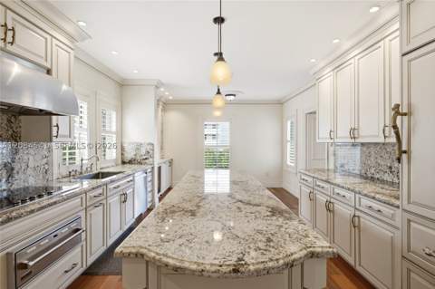 2600 Segovia St 703, Coral Gables FL - photo 9 of 37