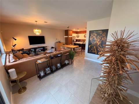 8316 NW 43rd St, Doral FL - photo 11 of 24