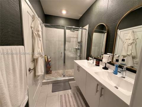 8316 NW 43rd St, Doral FL - photo 18 of 24