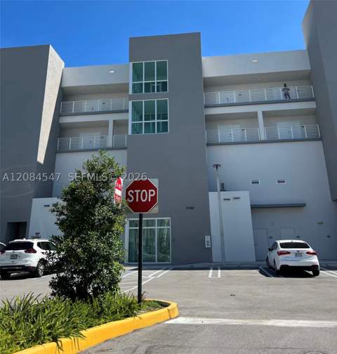 19380 NE 26th Ave 205, Miami FL - photo 12 of 15