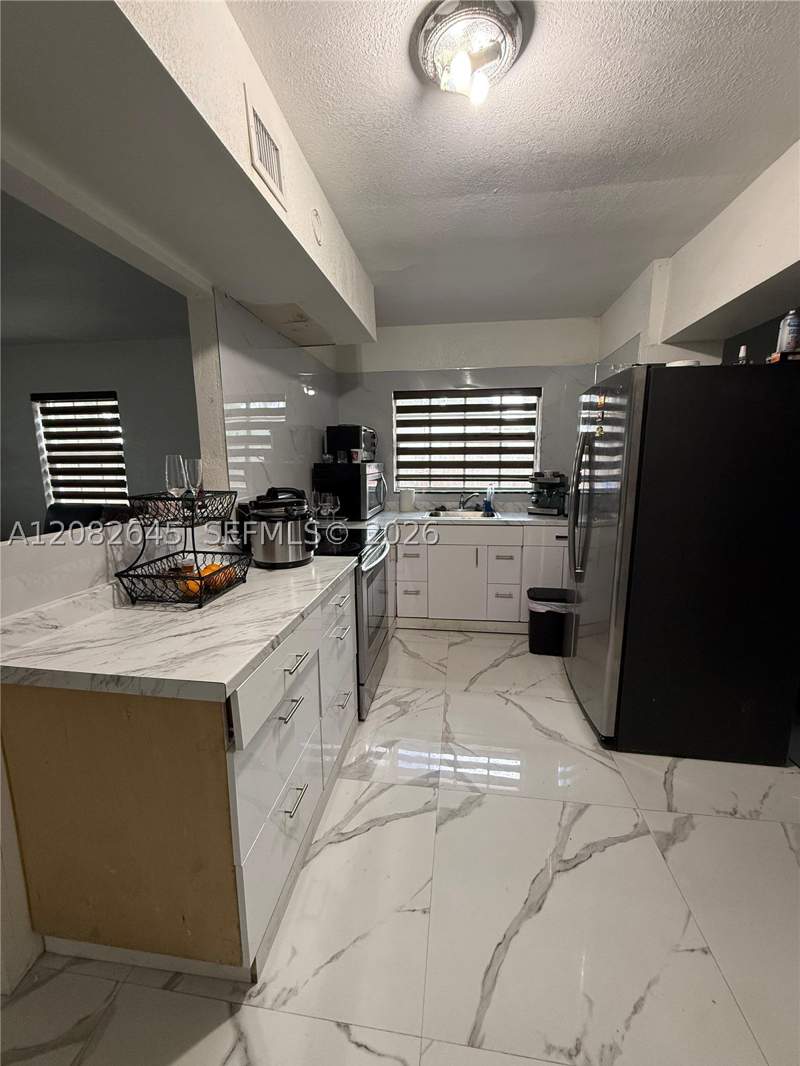 3 bedroom SingleFamilyResidence at 16415 NW 22nd Ave, Bunche Park, Miami Gardens — photo 4