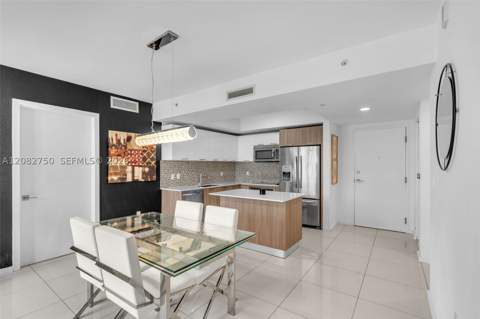5252 NW 85th Ave 1709, Doral FL - photo 10 of 42