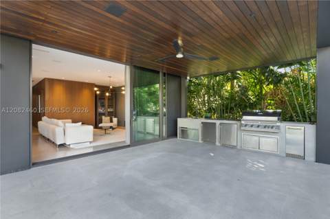 131 Cape Florida Dr, Key Biscayne FL - photo 12 of 52