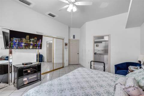 9053 NW 146th Ter, Miami Lakes FL - photo 14 of 30