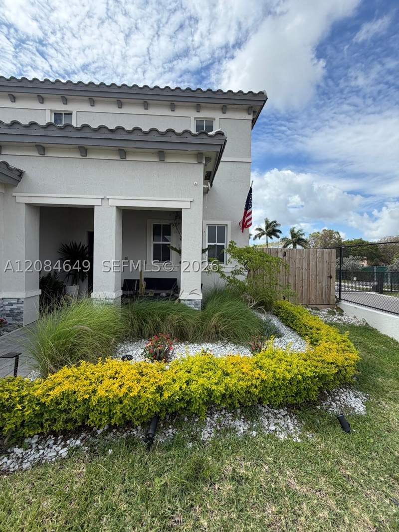 5 bedroom SingleFamilyResidence at 2618 SE 9th St, Keys-Gate No 1, Homestead — photo 2