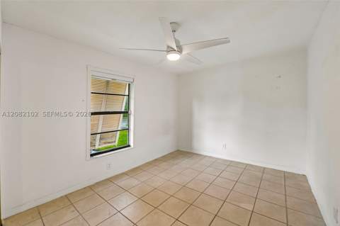 13130 SW 15th Ln, Miami FL - photo 12 of 30