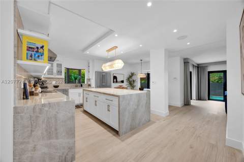 428 SW 19th Rd, Miami FL - photo 6 of 28