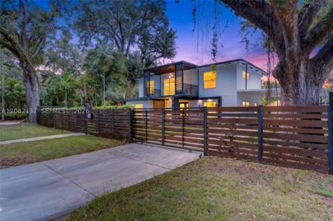 701 NE 164th St, Miami FL - photo 11 of 50