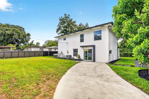 701 NE 164th St, Miami FL - photo 13 of 50
