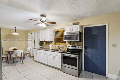 3398 NW 212th St, Miami Gardens FL - photo 10 of 31