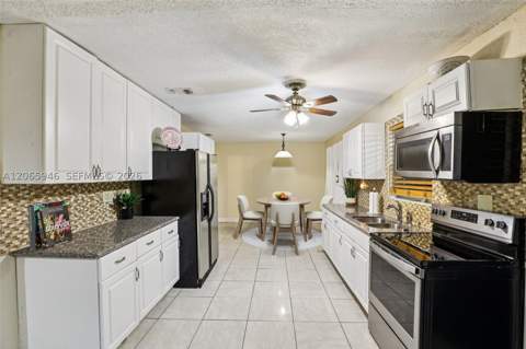 3398 NW 212th St, Miami Gardens FL - photo 11 of 31