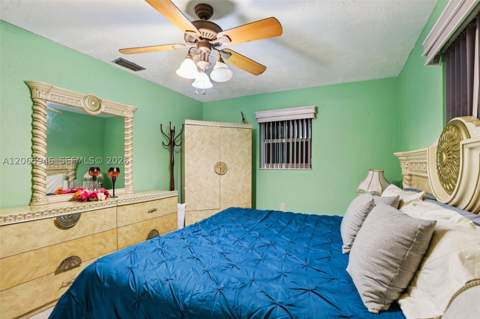 3398 NW 212th St, Miami Gardens FL - photo 14 of 31