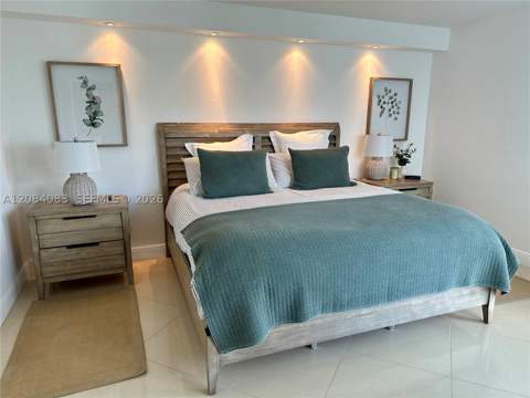 100 Bayview Dr 1405, Sunny Isles Beach FL - photo 24 of 46