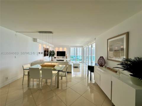 100 Bayview Dr 1405, Sunny Isles Beach FL - photo 8 of 46