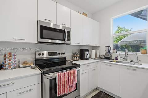 12117 NW 23rd Ct, Miami FL - photo 10 of 30