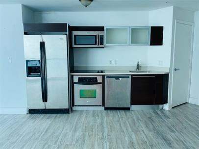 1900 N Bayshore Drive 1705, Miami FL - photo 6 of 11