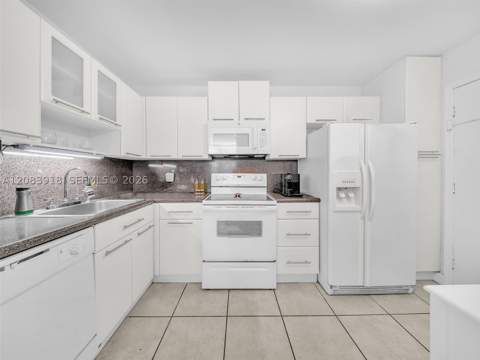2016 Bay Dr 203, Miami Beach FL - photo 11 of 37