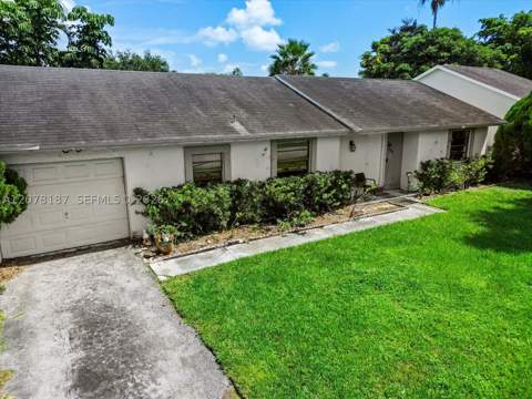 939 S Bluebird Ln, Homestead FL - photo 20 of 44