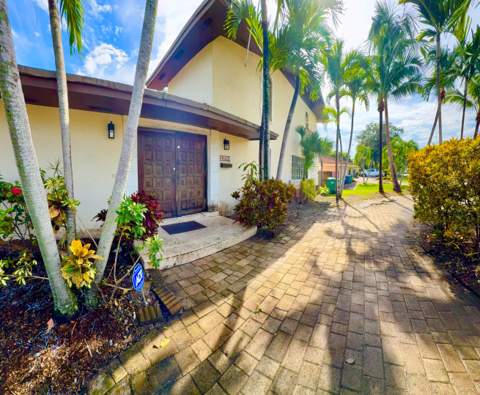 2390 NE 199th Street, Aventura FL - photo 8 of 19