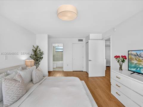 8201 Byron Ave 502, Miami Beach FL - photo 24 of 44
