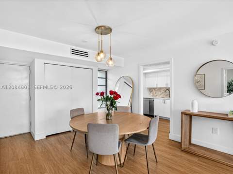 8201 Byron Ave 502, Miami Beach FL - photo 6 of 44