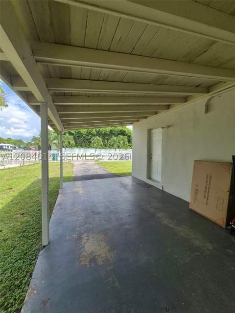 3810 NW 195th St, Miami Gardens FL - photo 10 of 12
