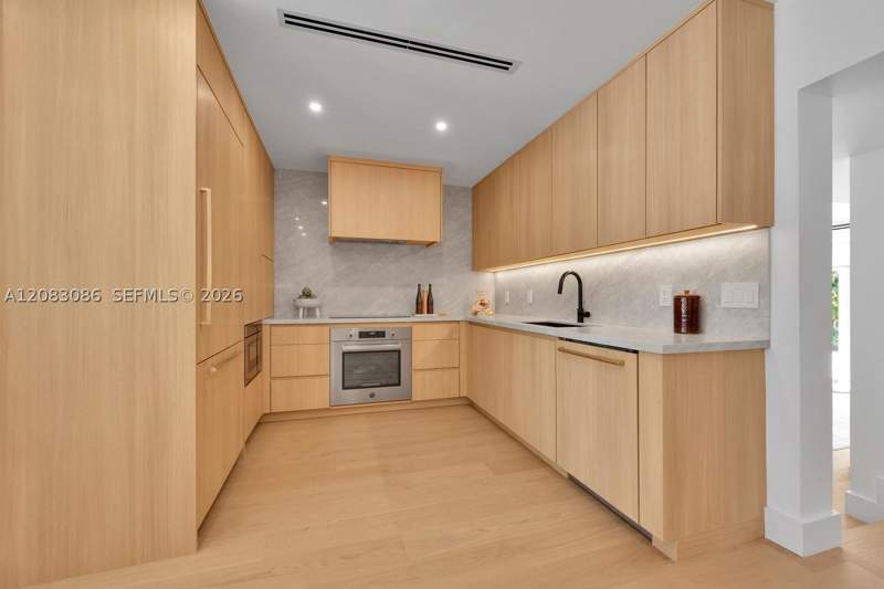 3 bedroom SingleFamilyResidence at 2635 SW 64th Ave, Coral Villas Rev, Miami — photo 4