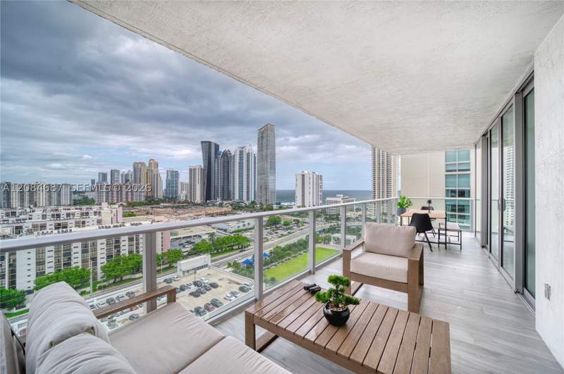 3 bedroom Condominium at 300 Sunny Isles Blvd 4-1701, Parque Towers Condo, Sunny Isles Beach — photo 3