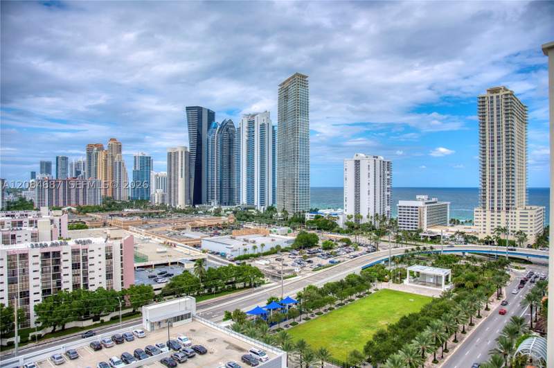 3 bedroom Condominium at 300 Sunny Isles Blvd 4-1701, Parque Towers Condo, Sunny Isles Beach — photo 4